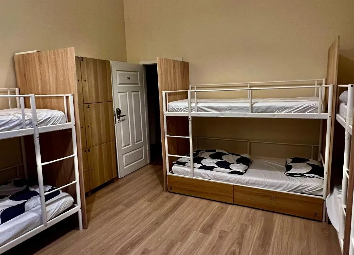 Fox Hostel Krakow Poland